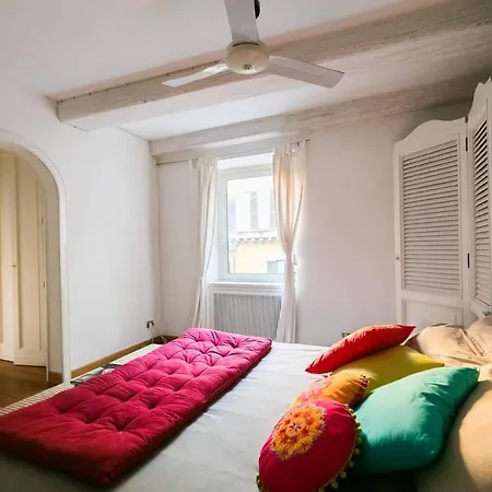 Pantheon Large Terrace Penthouse Apartment Rome